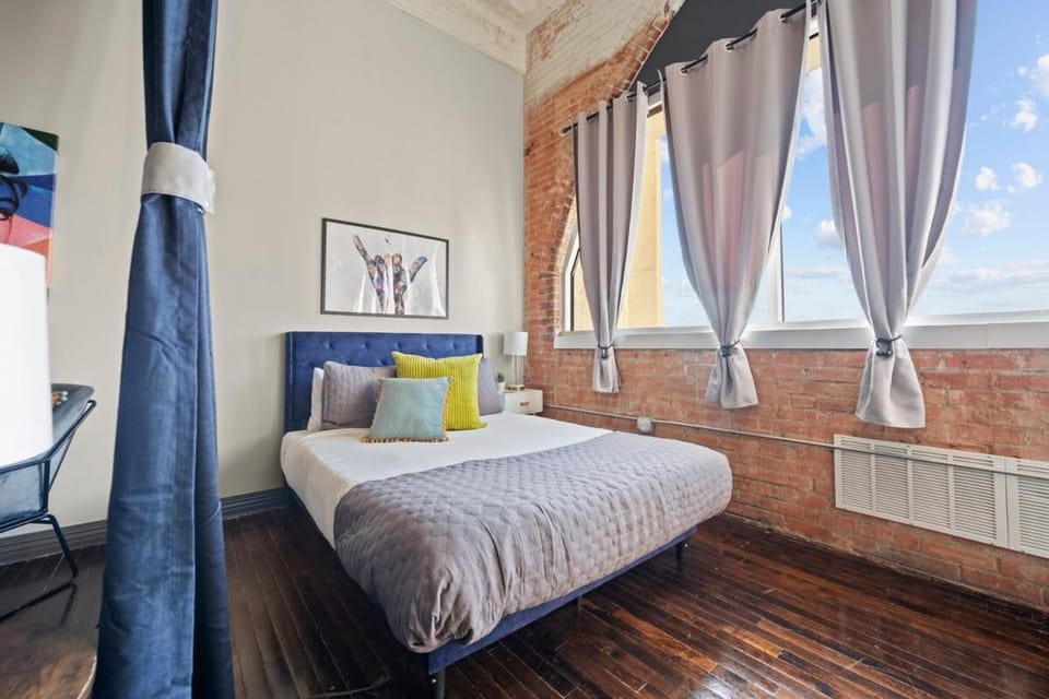 Downtown Penthouse close to Convention Center Apartment in Dallas