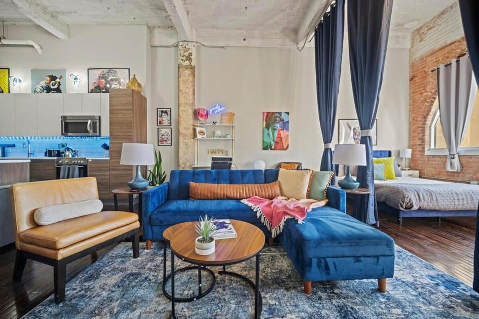 Downtown Penthouse close to Convention Center Apartment in Dallas