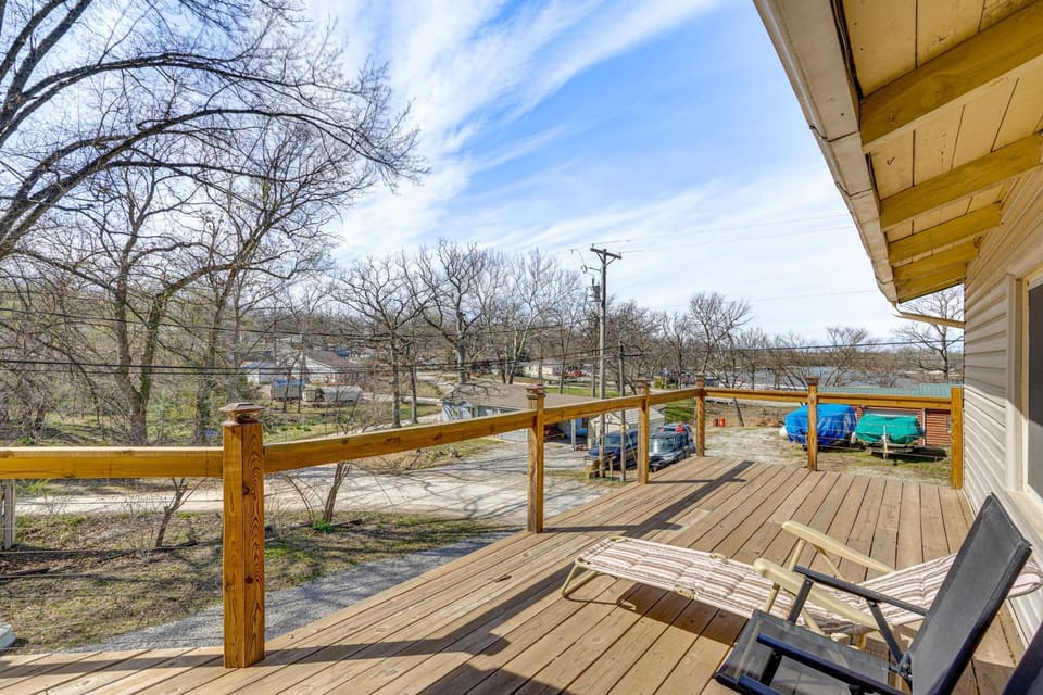 Less Than half Mi to Marina Missouri Lake Getaway House in Lake of the Ozarks