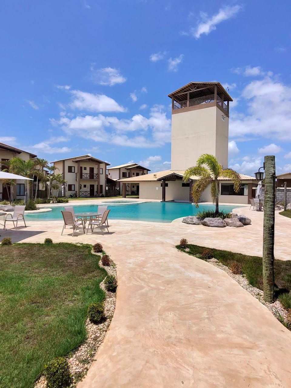 Day, Pool view, Swimming pool, sunbed