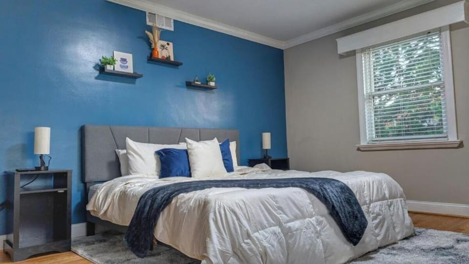 Bed, Bedroom