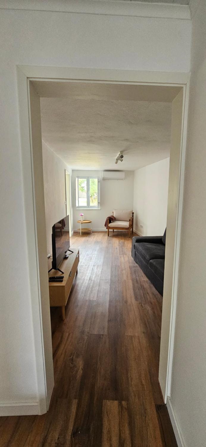 TV and multimedia, Living room, air conditioner