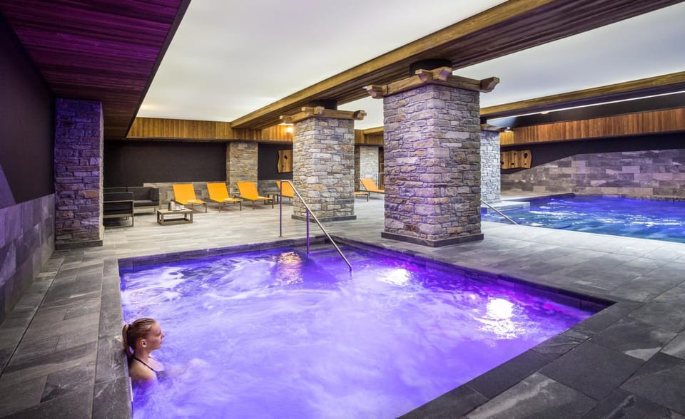 Hot Tub, Sauna, Steam room, Swimming pool