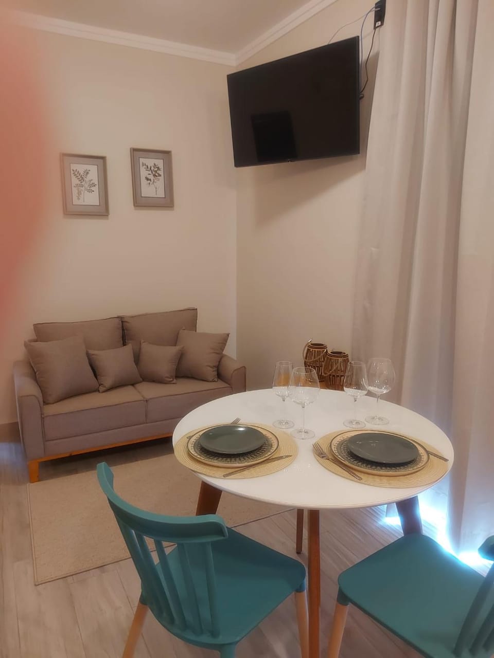 Living room, Dining area