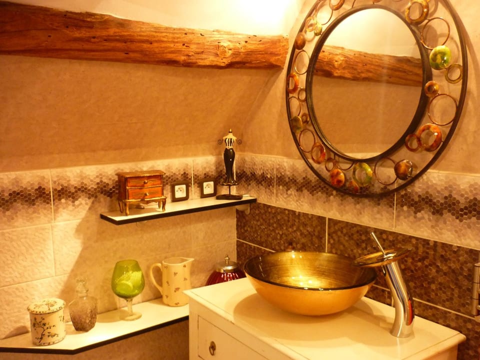 Bathroom, Bedroom