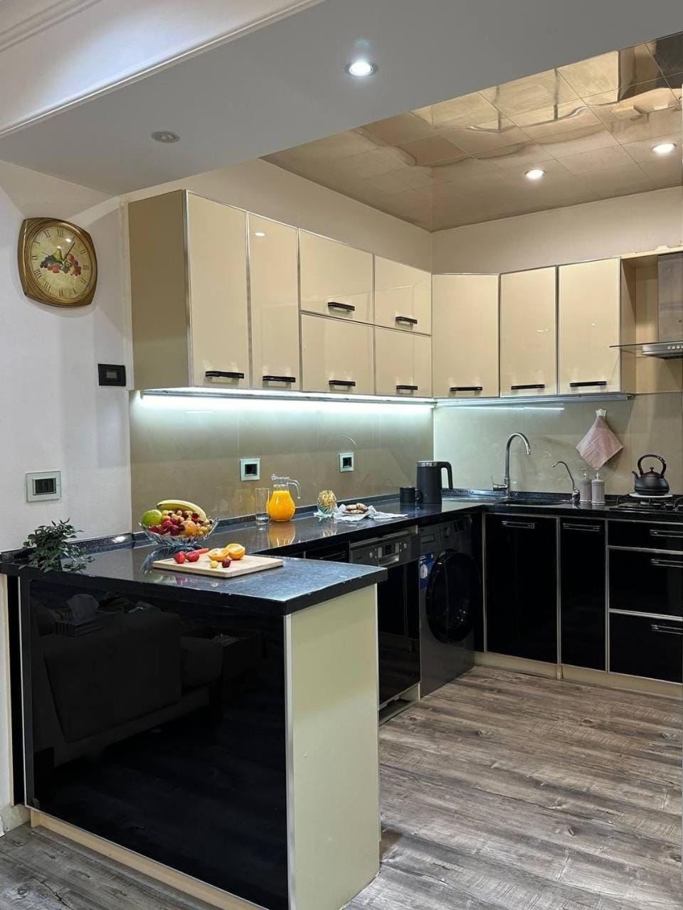 Coffee/tea facilities, Kitchen or kitchenette, dishwasher