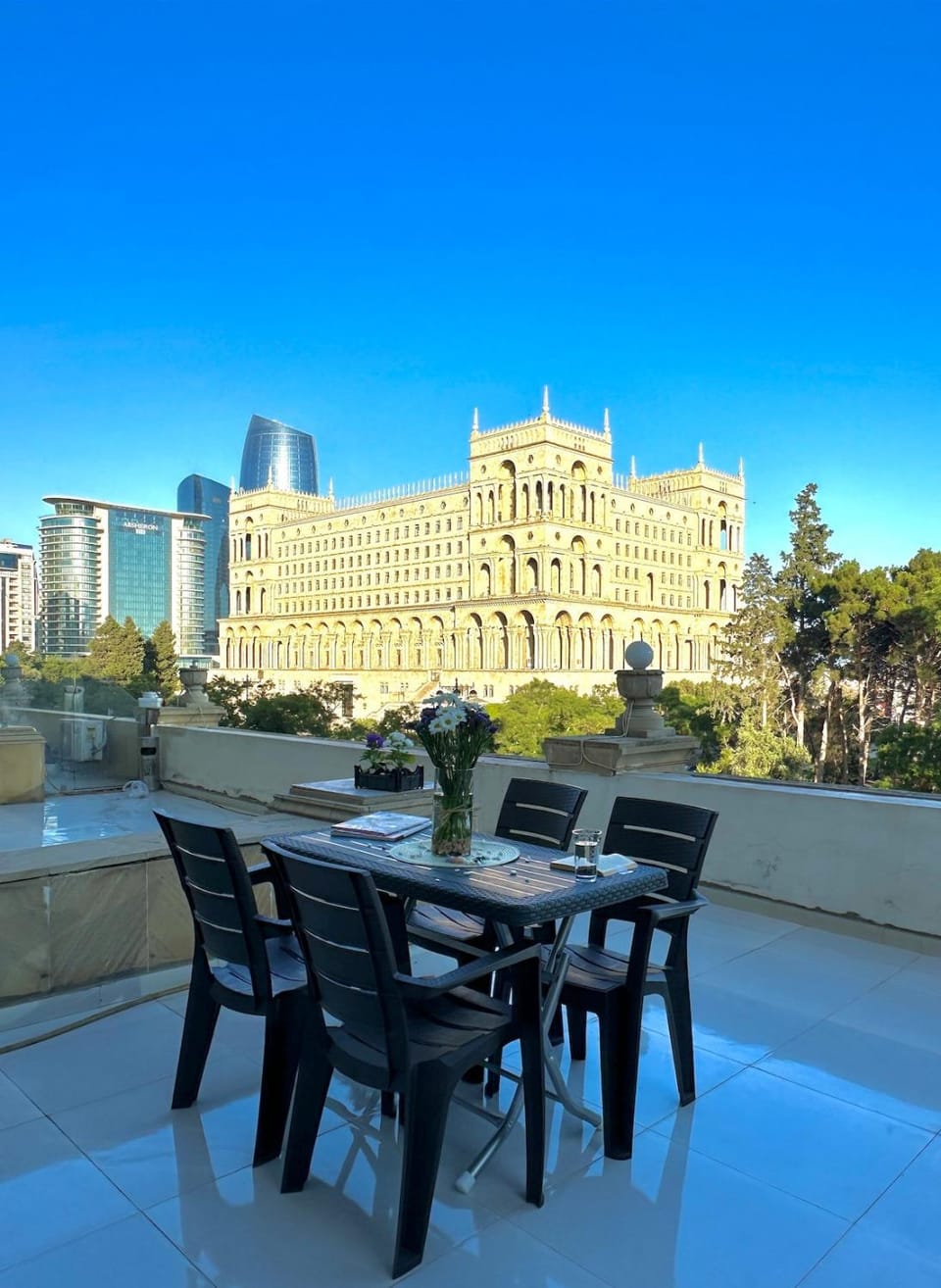 View (from property/room), Balcony/Terrace, City view