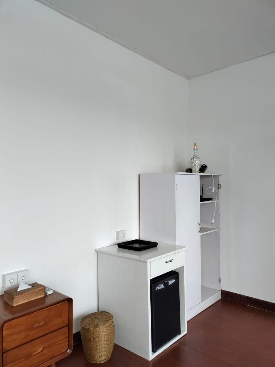 minibar, safe, wardrobe