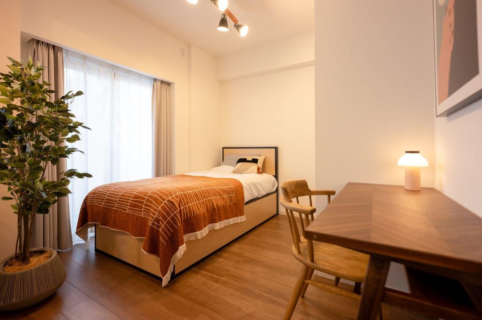 Bed, Bedroom