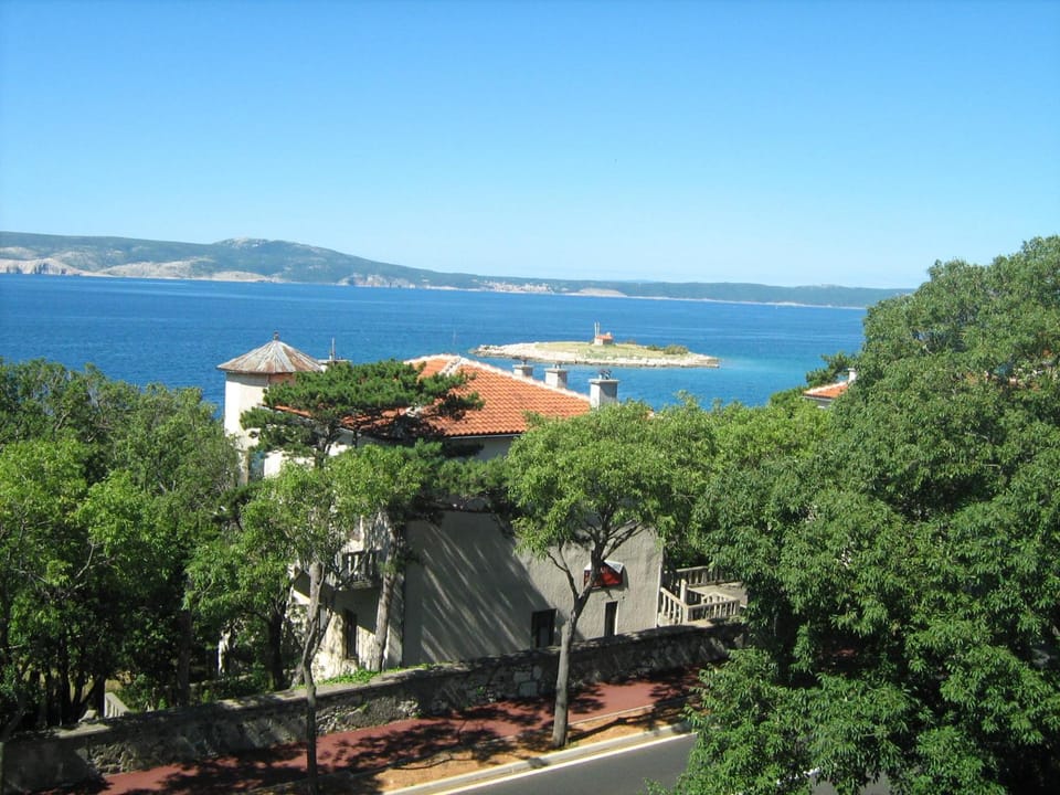 Guest House Mara Bed and Breakfast in Novi Vinodolski