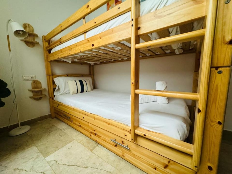 ABAT 1 Cool & Wide Flat next to the Cathedral Apartment in Valencia