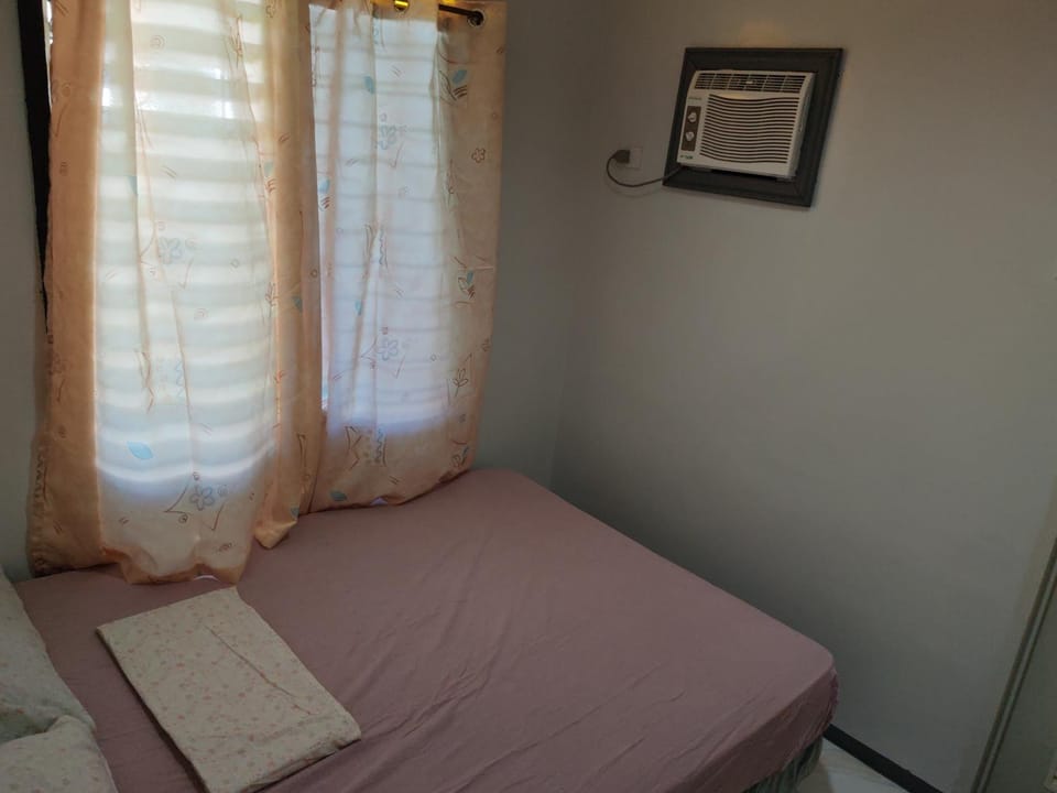 TGH 2 The Garden Villa The Guest House Badian Bed and Breakfast in Central Visayas