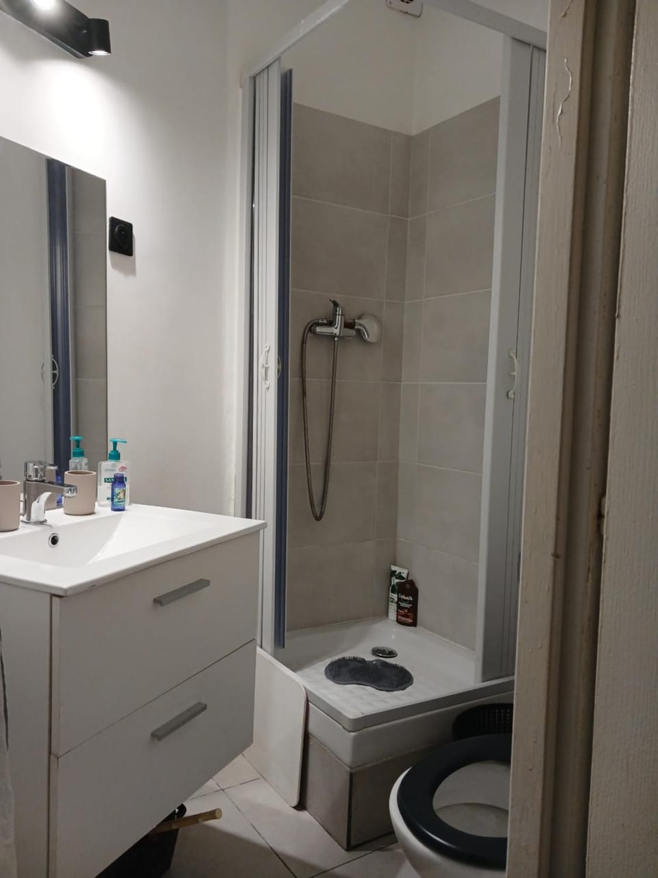 15 minute stade france métro au pied de l immeuble a saint ouen Vacation rental in Île-de-France