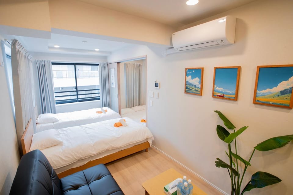 Bed, Living room, Photo of the whole room, Bedroom