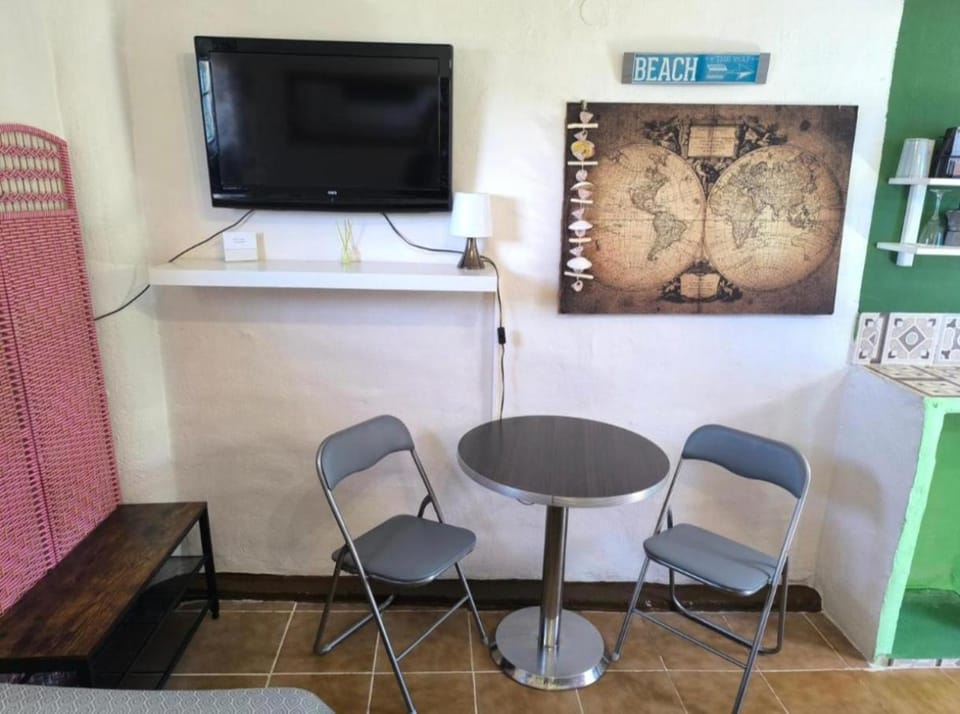 Beachfront Studio - Private Kitchen and Bath Apartment in Algeciras