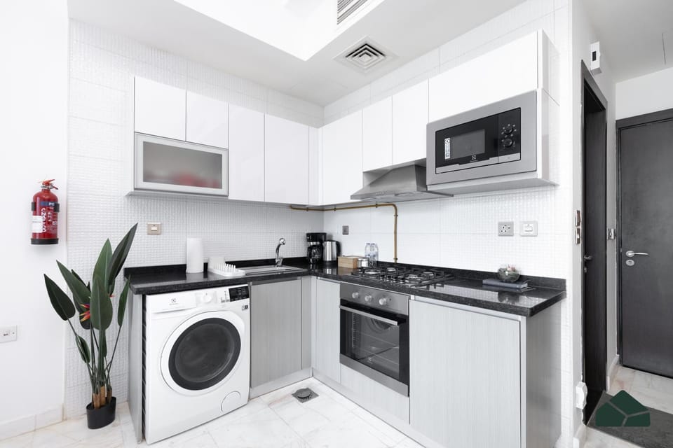 Kitchen or kitchenette, kitchen