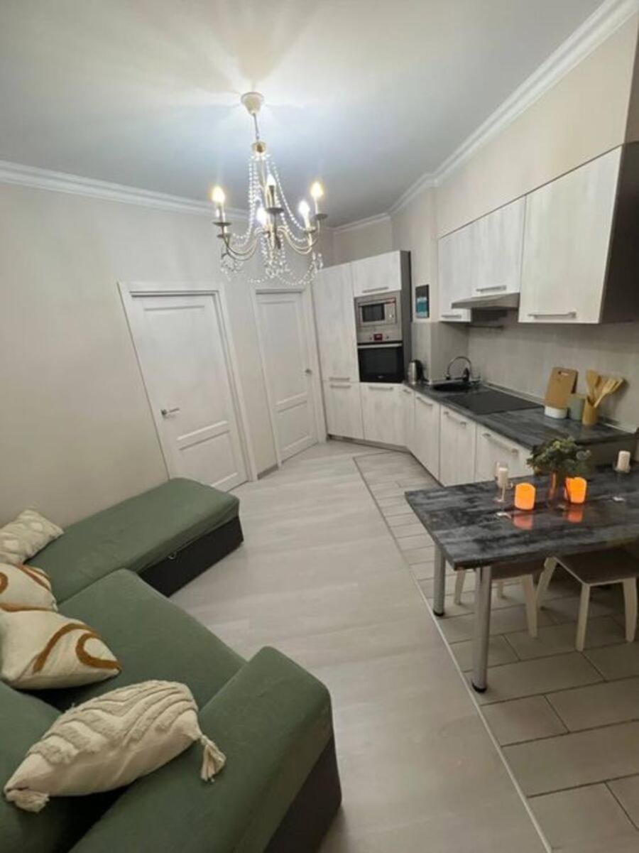 Kitchen or kitchenette, Living room, Seating area, Dining area, oven, pet friendly, stove