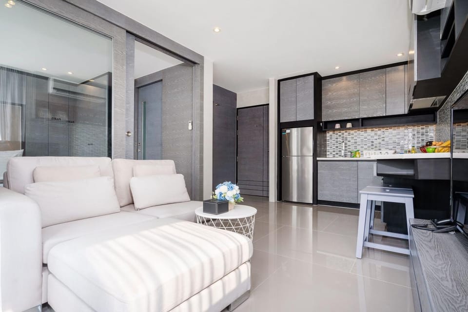 Kitchen or kitchenette, Living room, Seating area