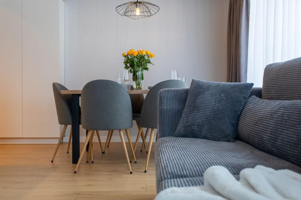 Apart-Invest Apartament 20 Obrońców Pokoju Apartment in Lower Silesian Voivodeship