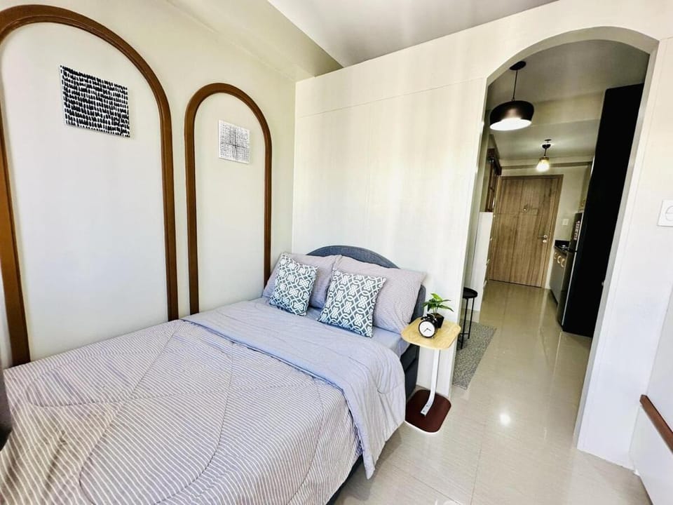 Peaceful Nest at Shore 2 Res Apartment in Pasay