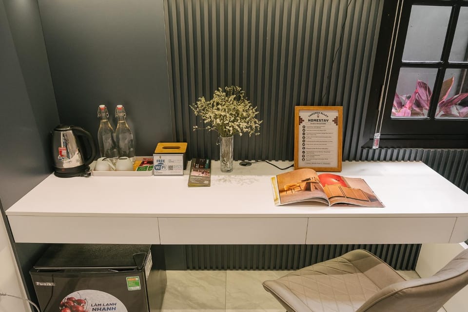 Coffee/tea facilities, Seating area