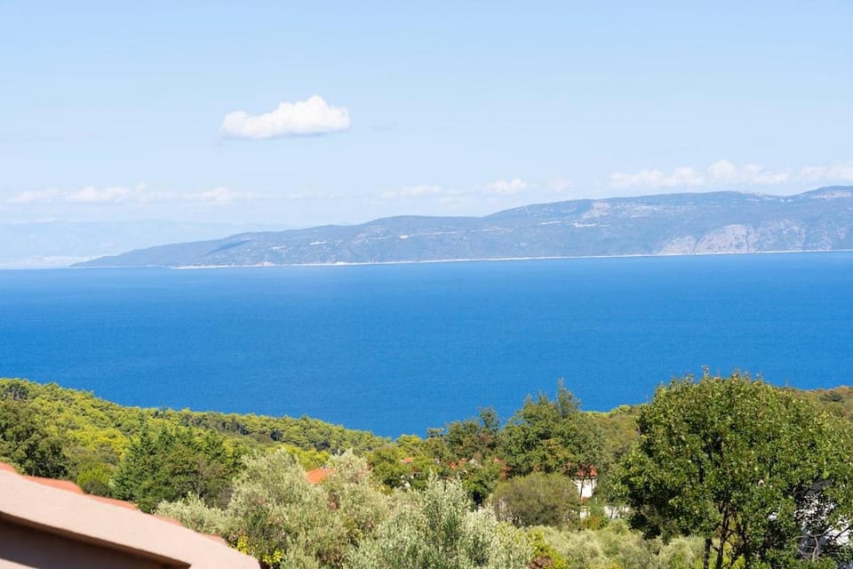 Day, Mountain view, Sea view