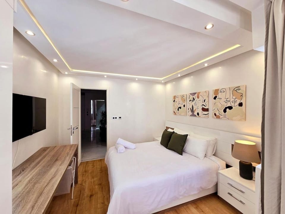Luxurious Downtown Corniche Marina with Parking Apartment in Tangier