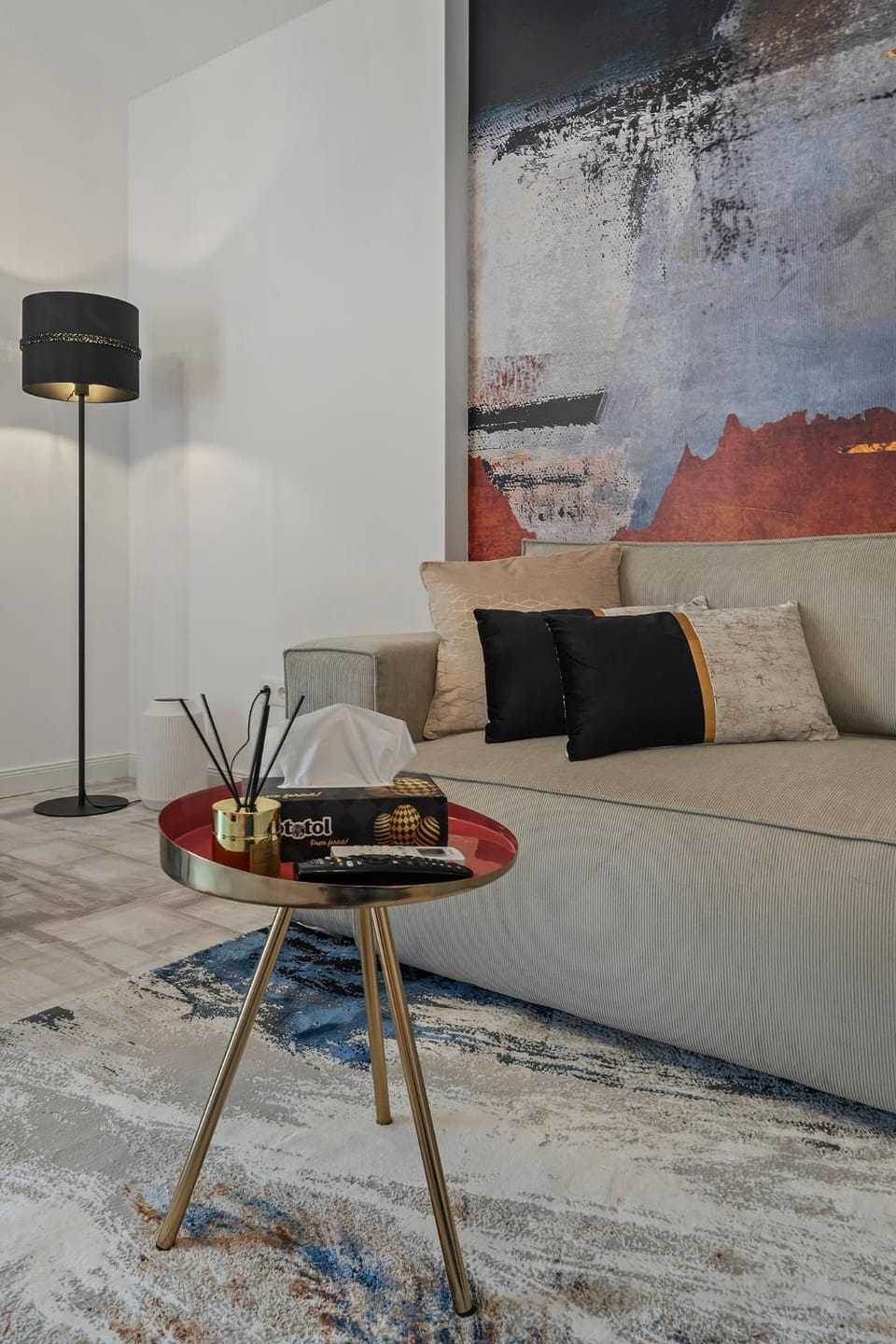 Living room, Seating area