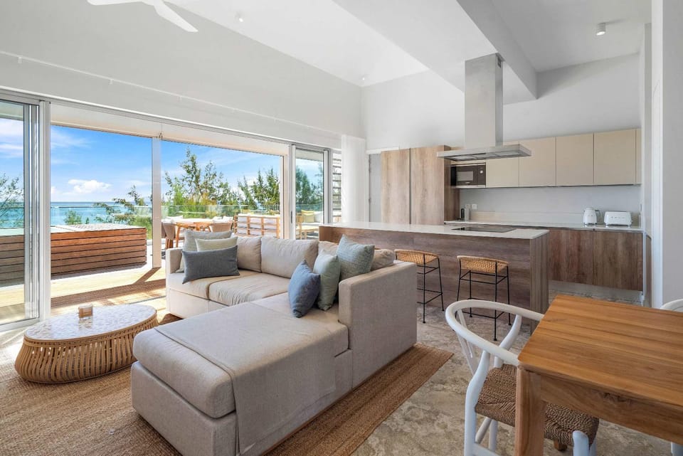Aqua Serena - Luxury Beachfront Penthouse Apartment in Rivière du Rempart District, Mauritius