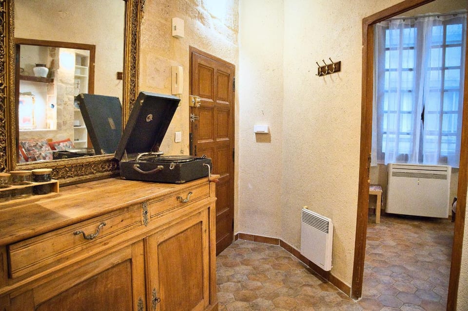Appartement Centre Historique - Garage Privé Apartment in Uzes