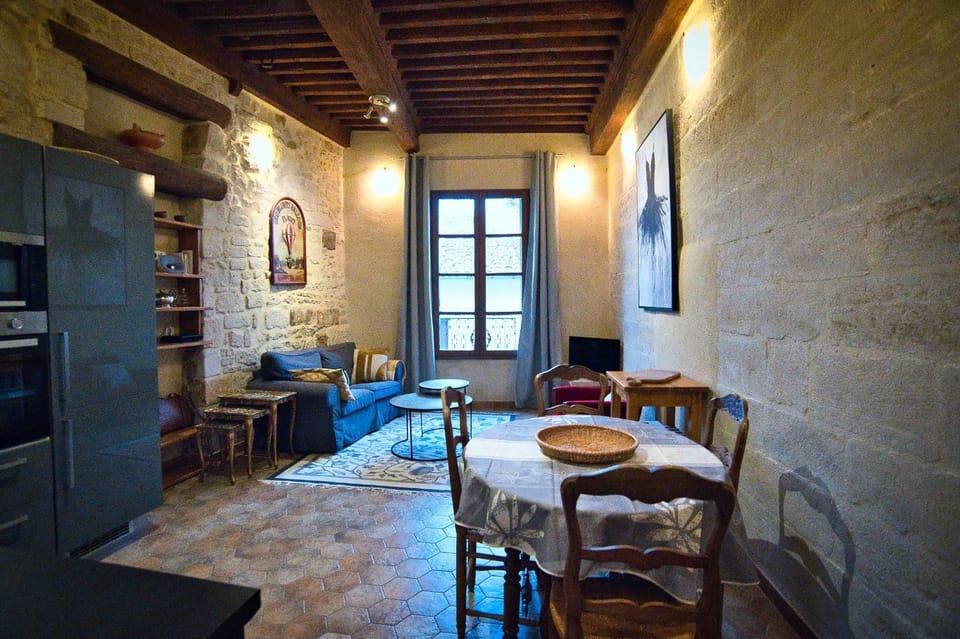 Appartement Centre Historique - Garage Privé Apartment in Uzes