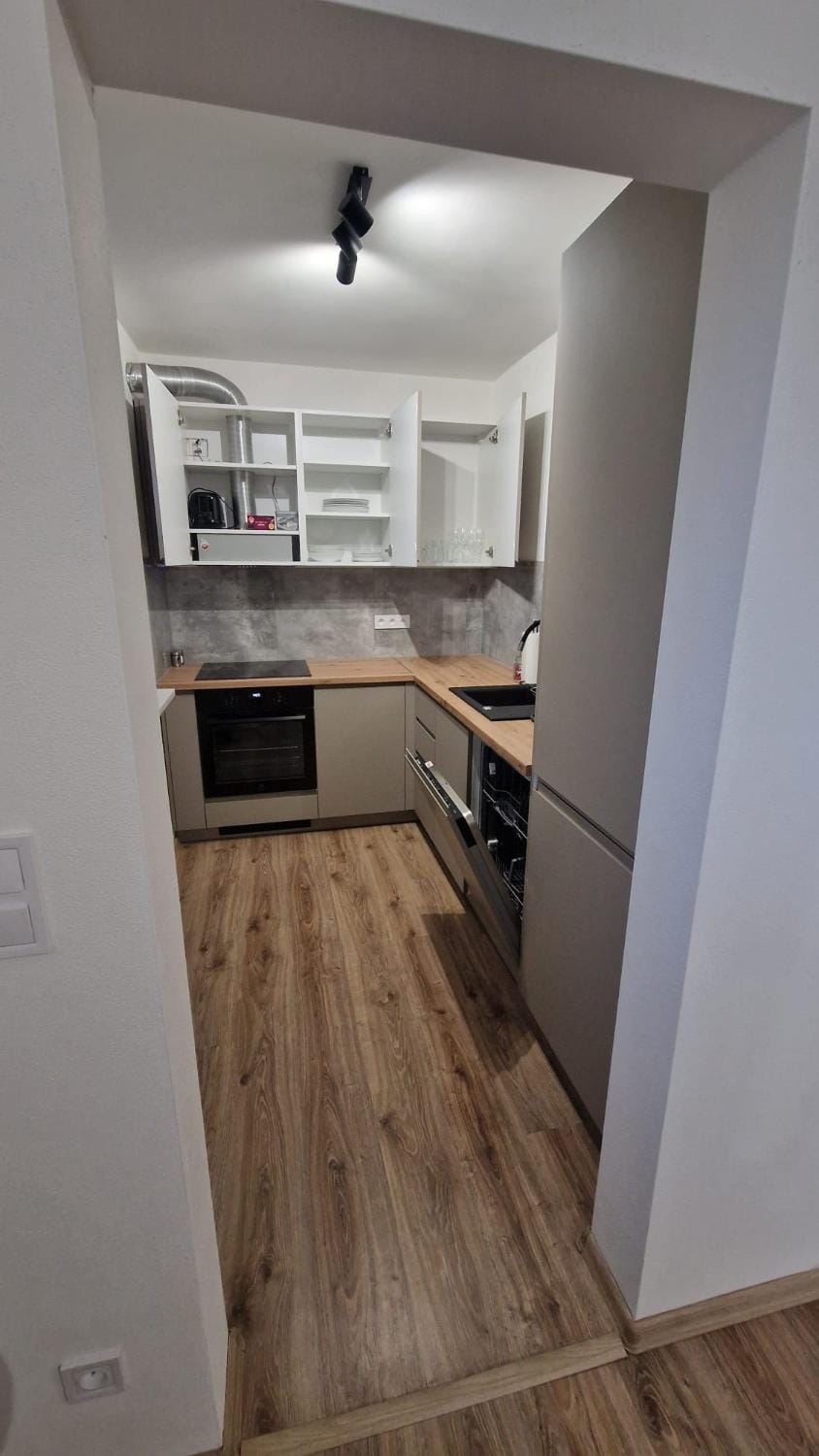 Kitchen or kitchenette, Communal kitchen, kitchen, kitchen
