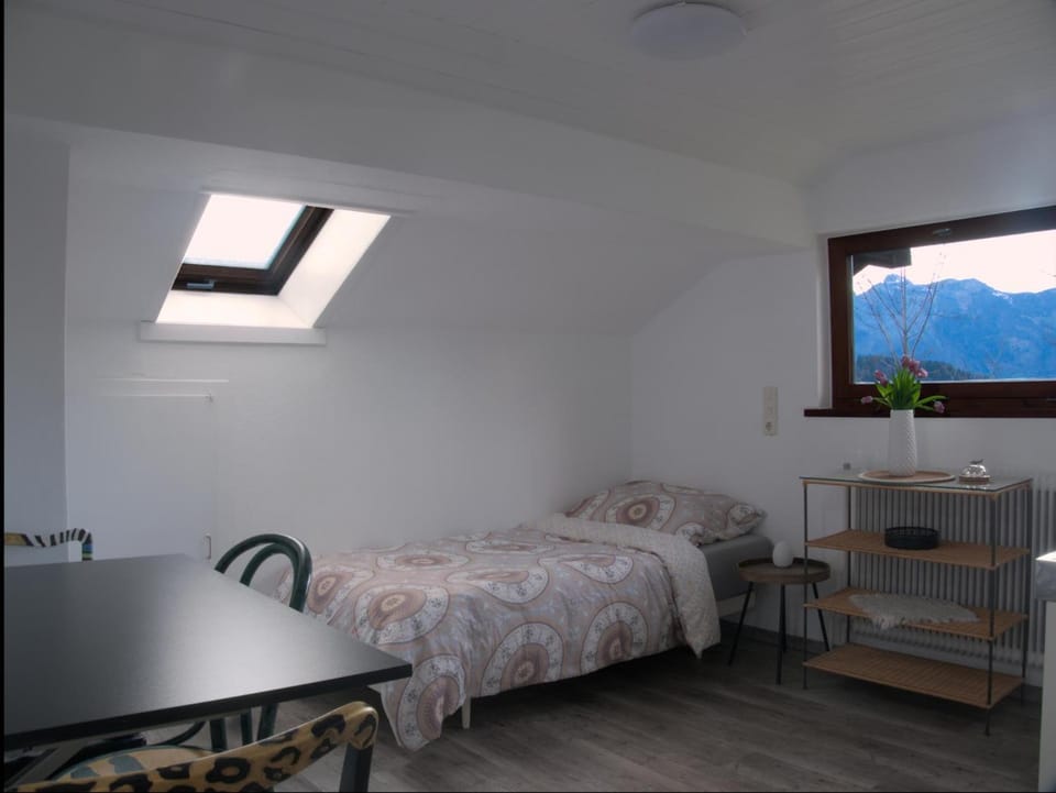 Bed, View (from property/room), Decorative detail, Seating area, Dining area, Bedroom