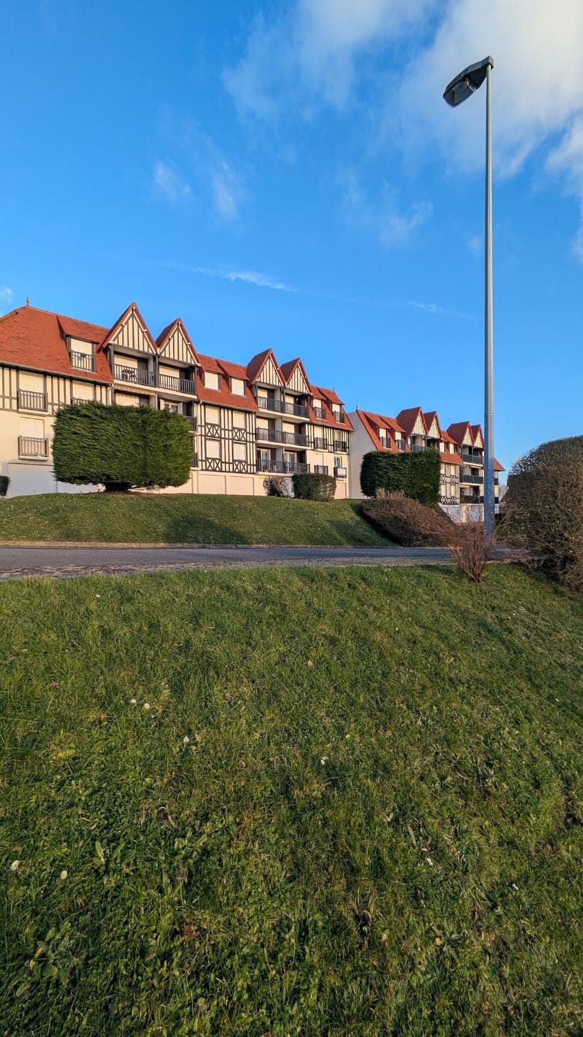 Le Panoramique, F2- vue imprenable, wifi & parking Apartment in Benerville-sur-Mer