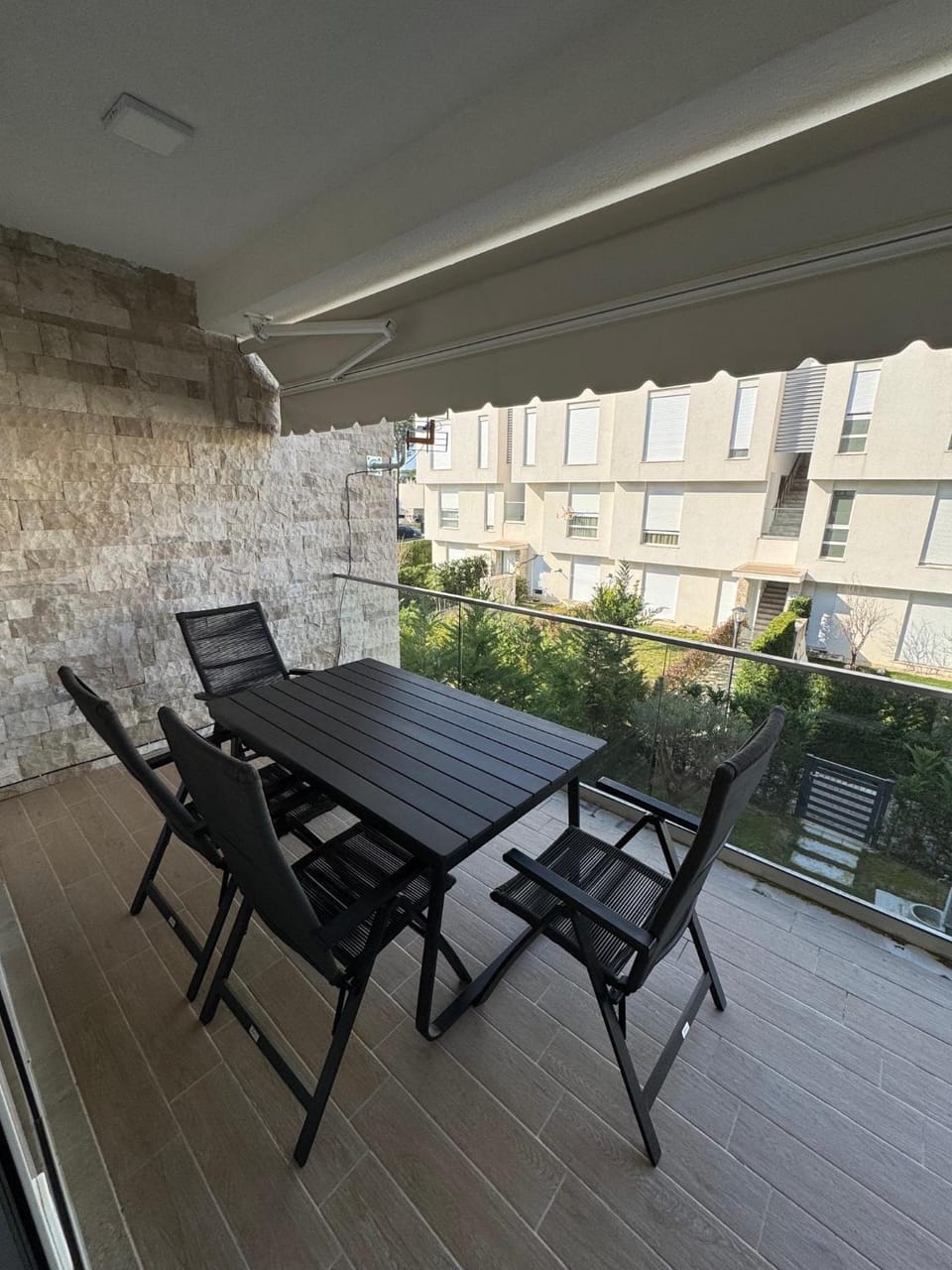 Balcony/Terrace, Dining area