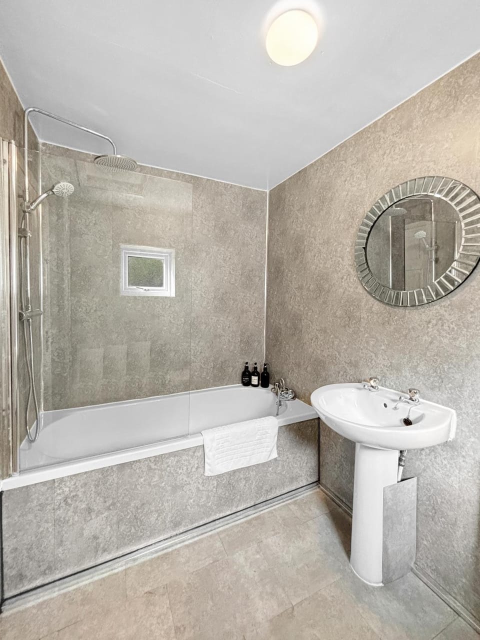 Bathroom, Bath