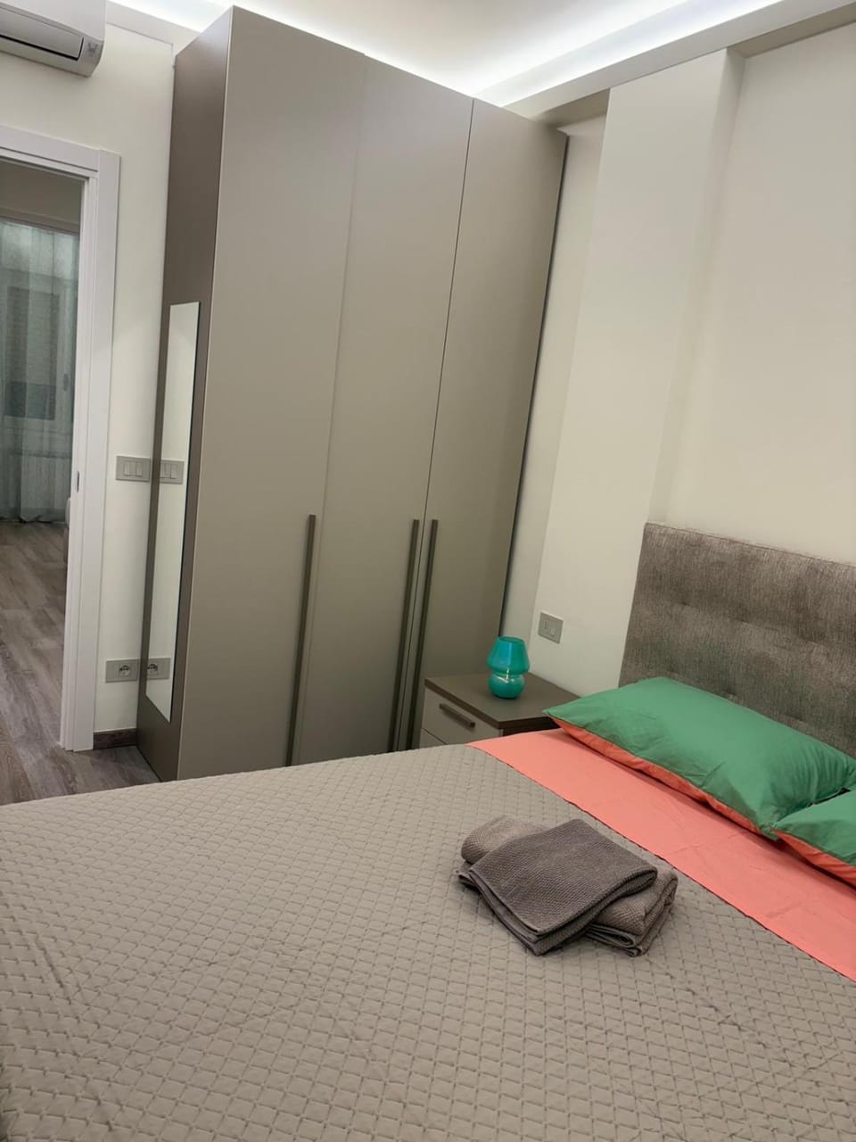 Bed, Photo of the whole room, Bedroom, towels, wardrobe, air conditioner
