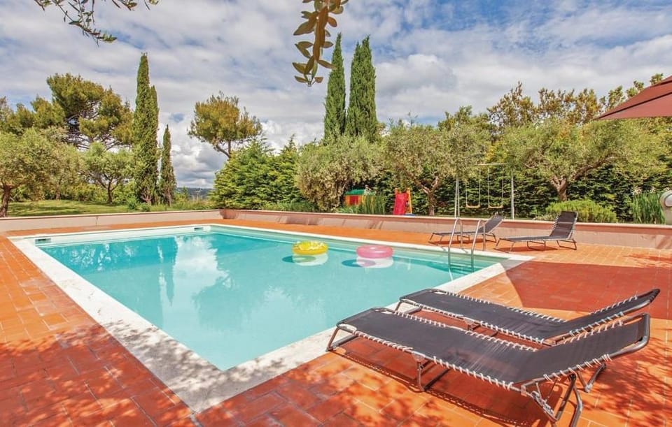 Garden, Pool view, Swimming pool, sunbed