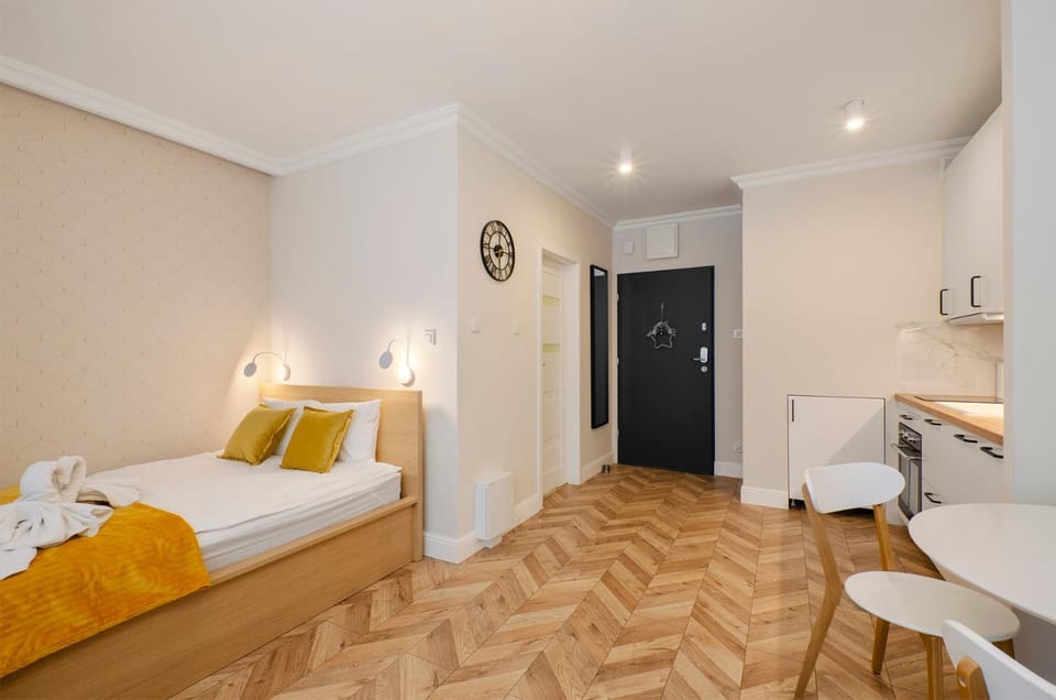 SKY Home-Sun Apartament -Manufaktura, Bezpłatny Parking, Dostęp na kod Apartment in Masovian Voivodeship