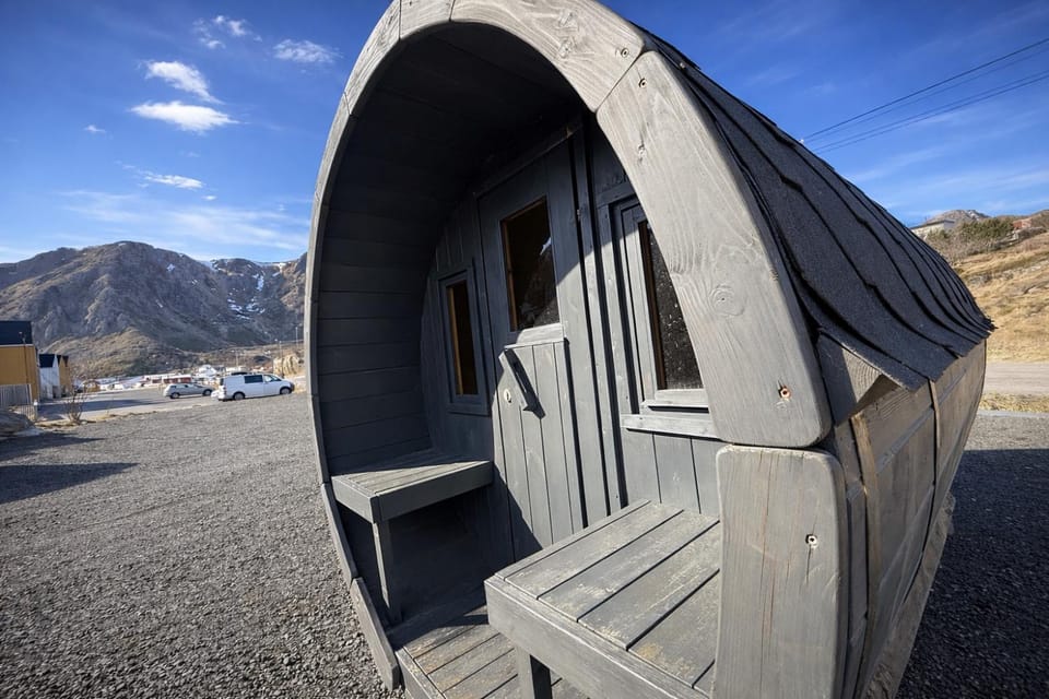 KB Reinholmen house with Sauna House in Lofoten
