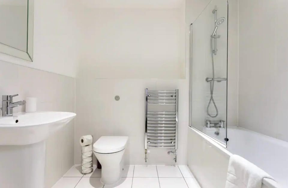 Bathroom, Bath
