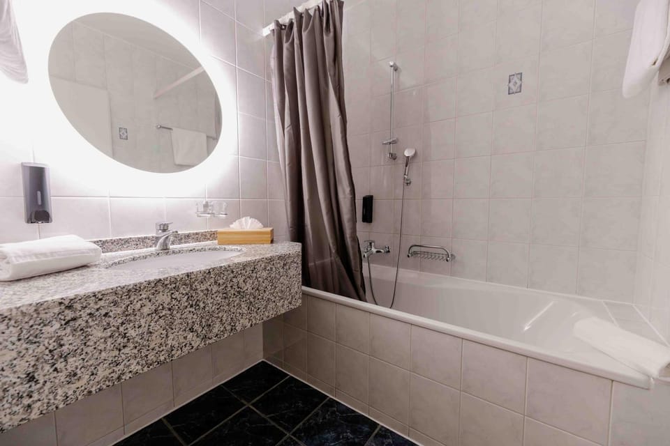 Bathroom, Bath