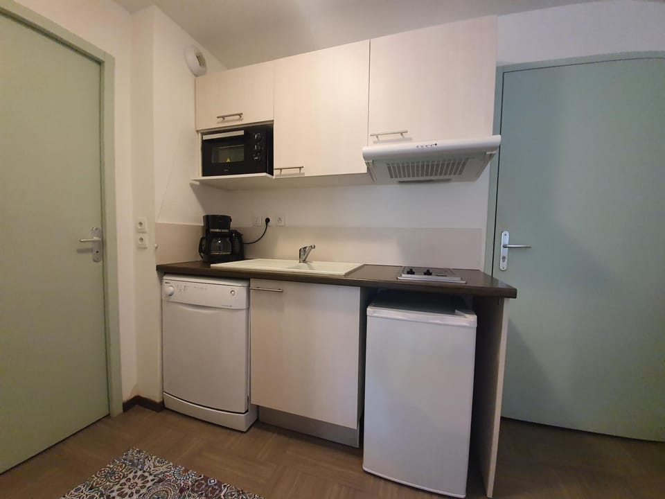 Appartement T2 climatisé Piscine Apartment in Gréoux-les-Bains