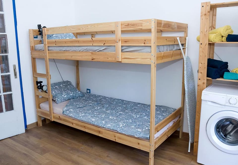 Bedroom, bunk bed