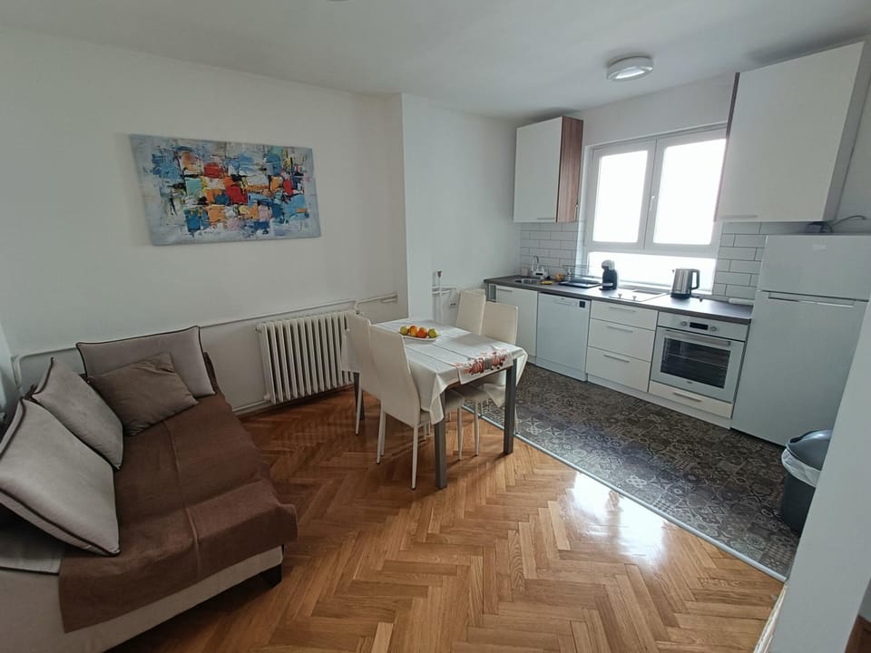 Urban View - Main Square Gate Apartment Apartment in Skopje