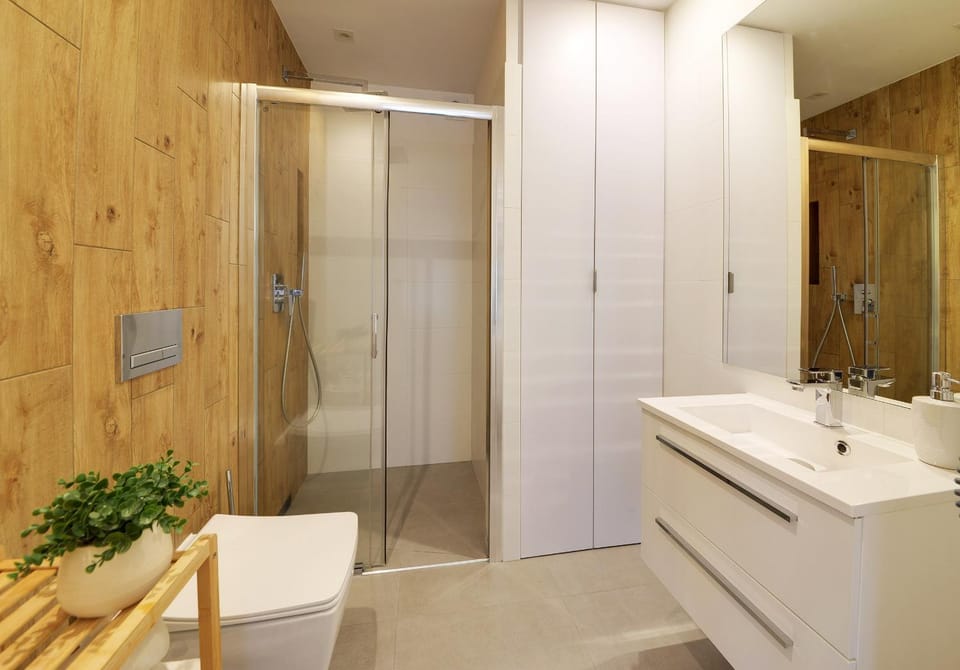 Shower, Bathroom, towels