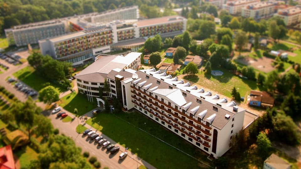 Property building, Neighbourhood, Bird's eye view, Location