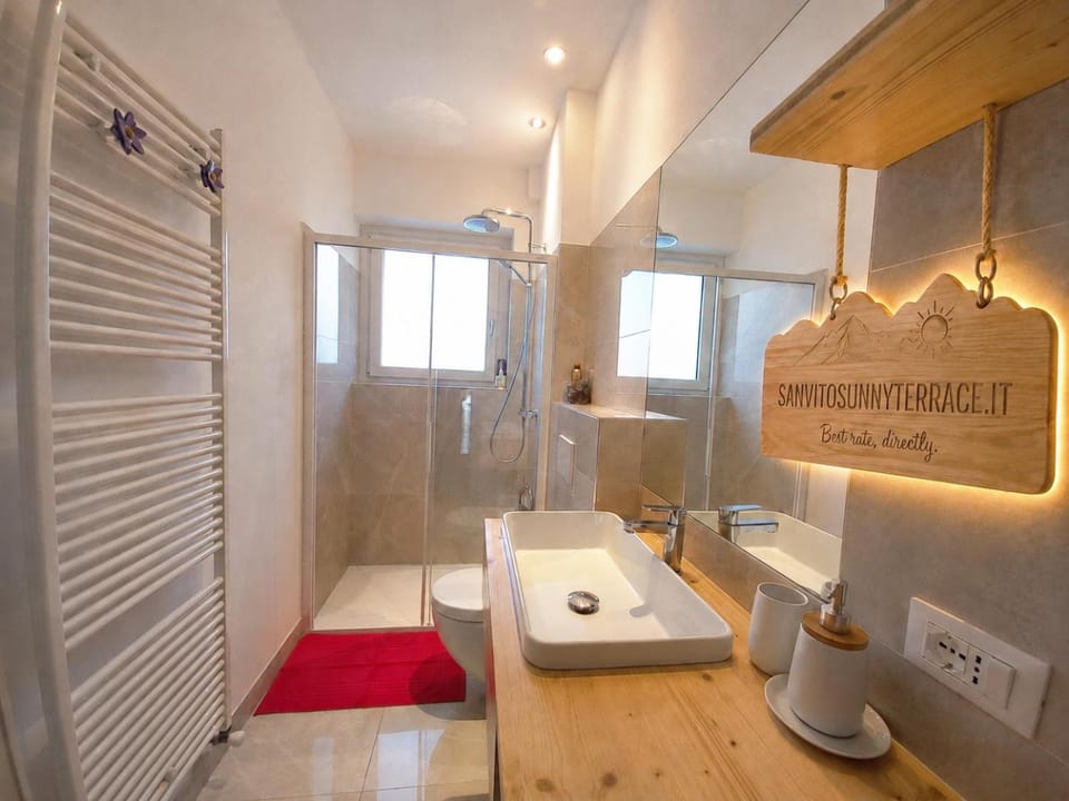 Shower, Toilet, Bathroom, hair dryier, washing machine