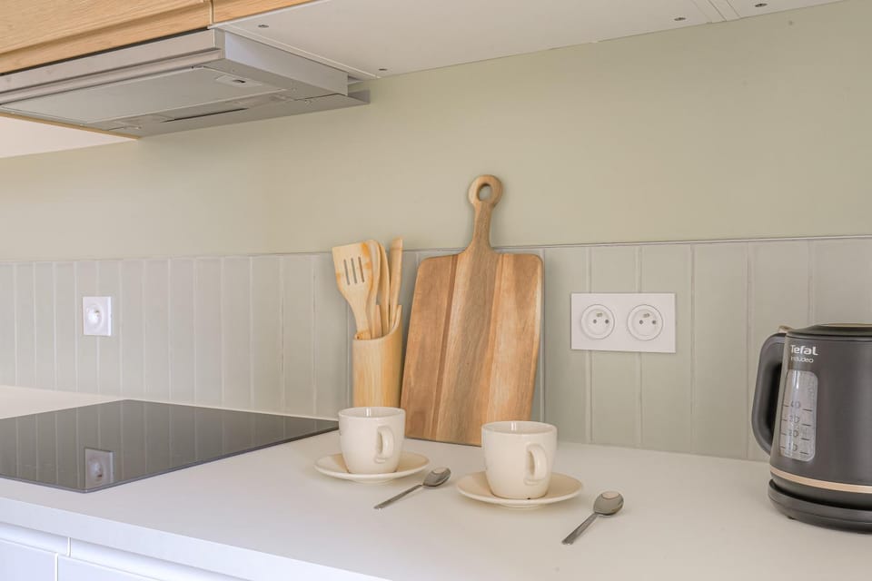 Coffee/tea facilities, Kitchen or kitchenette