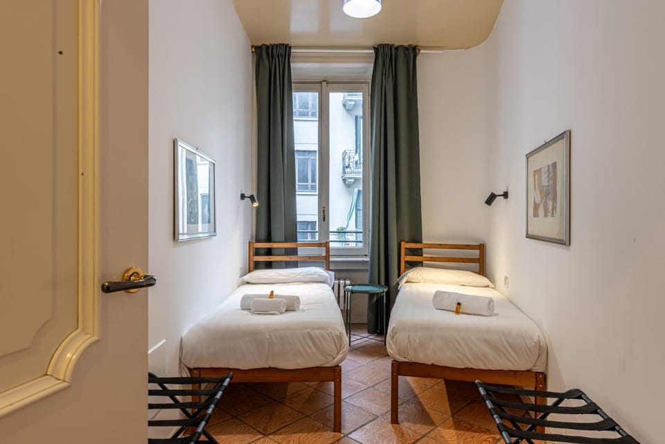 Bed, Bedroom, heating